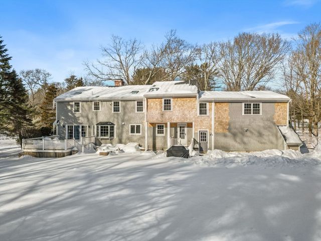 935 King St, Raynham, MA 02767