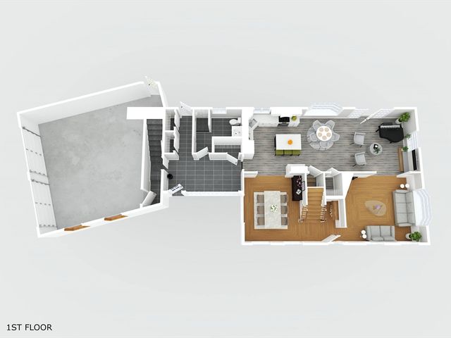 935 King St, Raynham, MA 02767