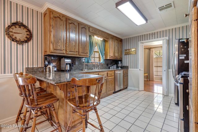 1100 W Gilman Road, Lafayette, LA 70501