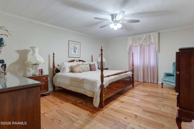 1100 W Gilman Road, Lafayette, LA 70501