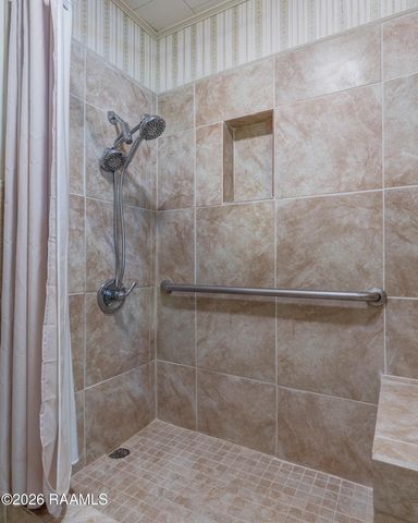 1100 W Gilman Road, Lafayette, LA 70501