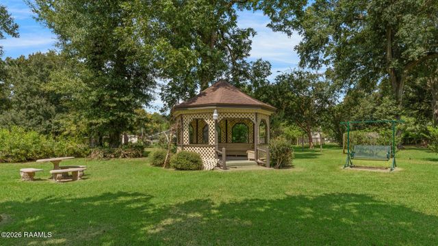 1100 W Gilman Road, Lafayette, LA 70501
