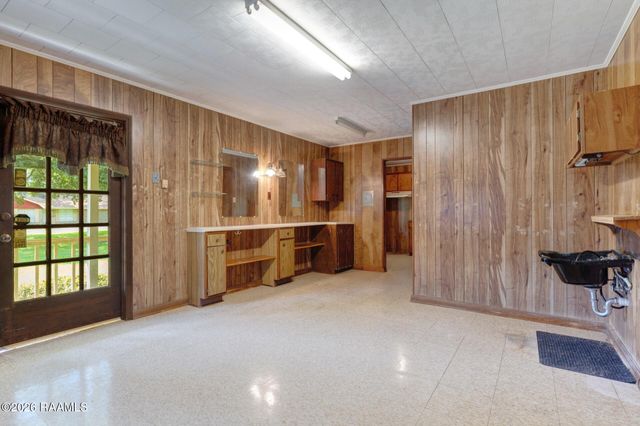 1100 W Gilman Road, Lafayette, LA 70501