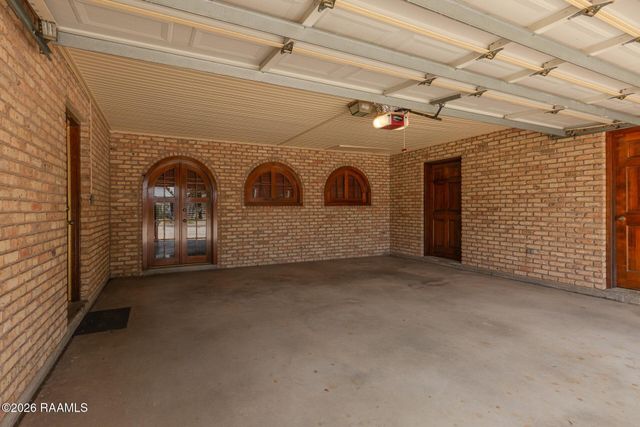 1100 W Gilman Road, Lafayette, LA 70501