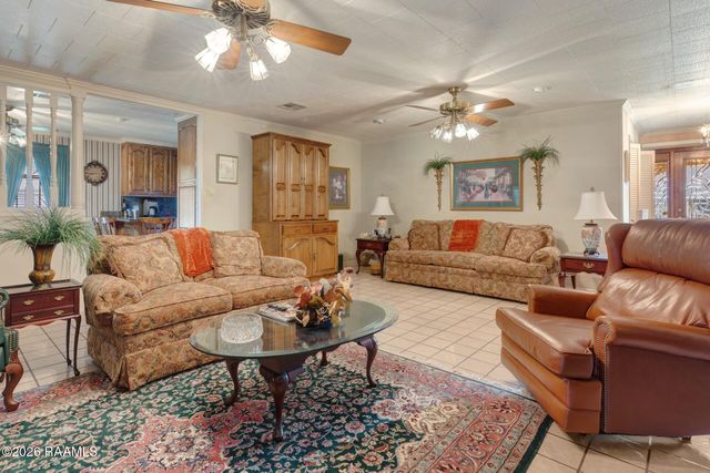 1100 W Gilman Road, Lafayette, LA 70501