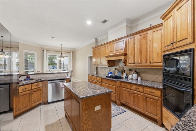 2116 Rockcliffe Loop, College Station, TX 77845