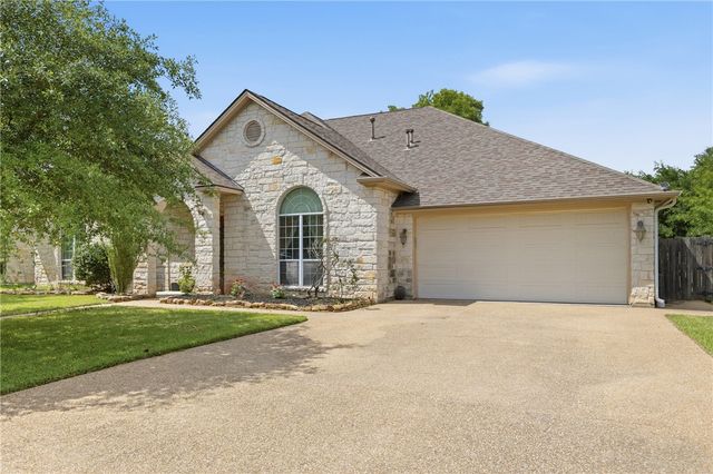2116 Rockcliffe Loop, College Station, TX 77845