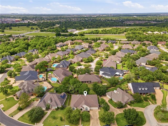 2116 Rockcliffe Loop, College Station, TX 77845