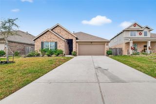 19168 Pinewood Grove Trail, New Caney, TX 77357