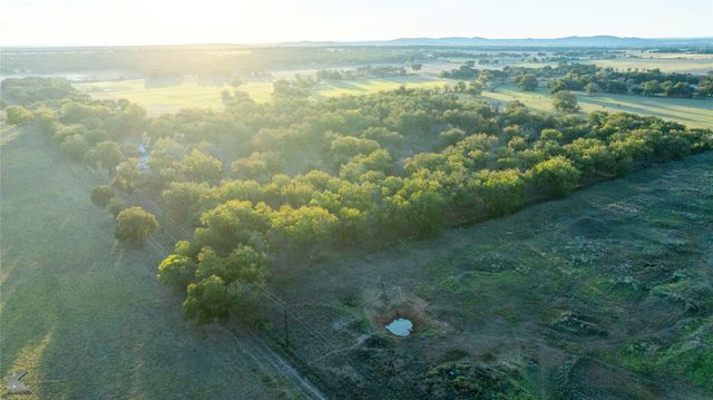 324 Pecan Lane, Newcastle, TX 76372