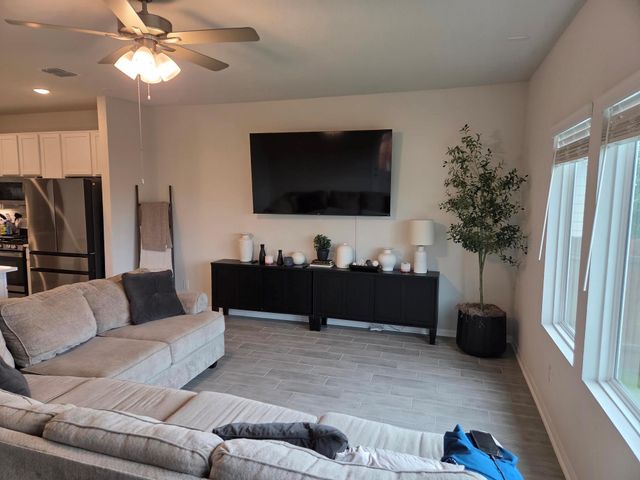 151 Arches DR, Kyle, TX 78640