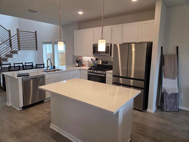 151 Arches DR, Kyle, TX 78640