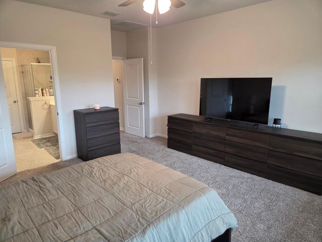 151 Arches DR, Kyle, TX 78640