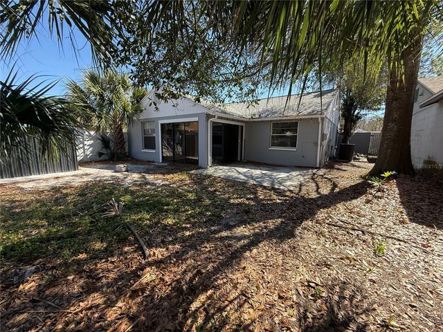 3246 FOX LAKE DRIVE, Tampa, FL 33618