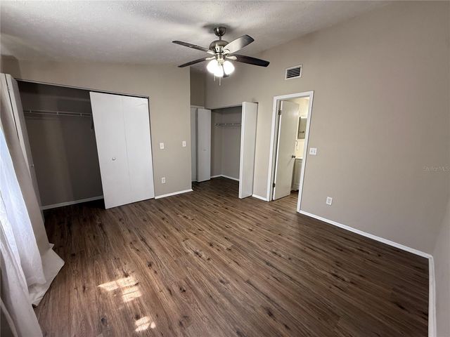 3246 FOX LAKE DRIVE, Tampa, FL 33618