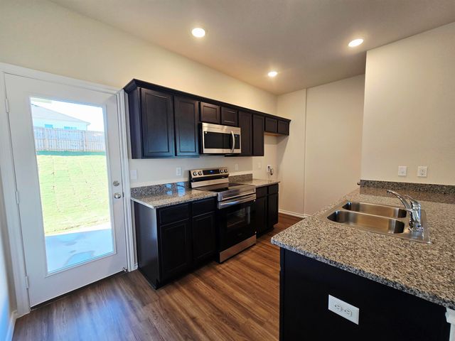 3105 Mesa Drive, Longview, TX 75601