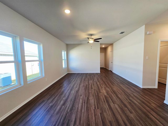 3105 Mesa Drive, Longview, TX 75601