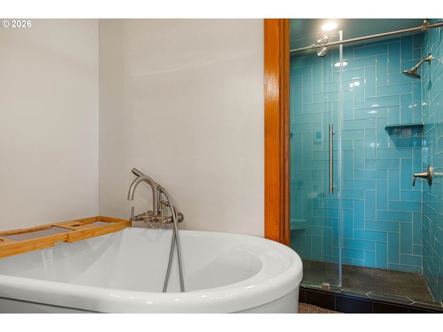 34817 MATTHEWS Rd, Eugene, OR 97405