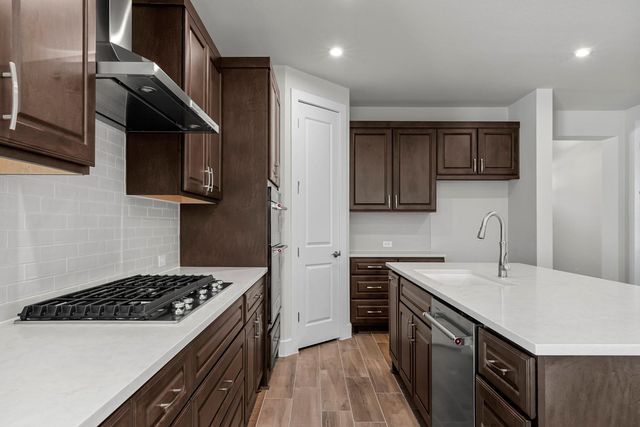 674 Iron Willow LOOP, Dripping Springs, TX 78620