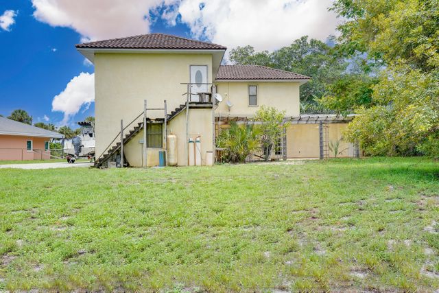 8945 S Indian River Drive, Fort Pierce, FL 34982