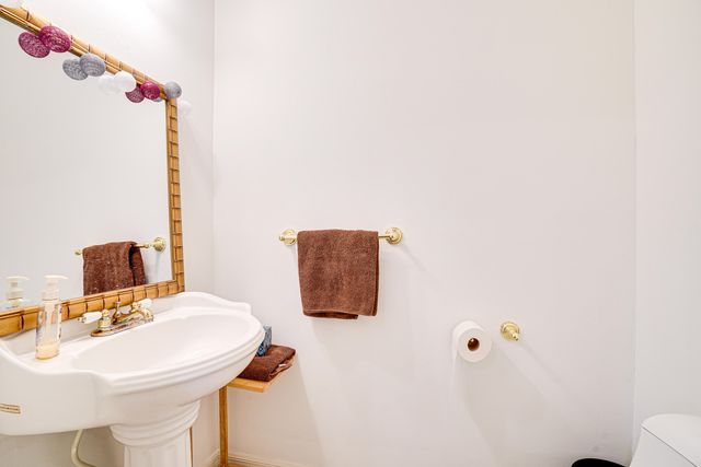 8945 S Indian River Drive, Fort Pierce, FL 34982