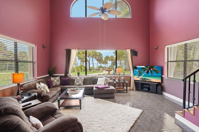 8945 S Indian River Drive, Fort Pierce, FL 34982