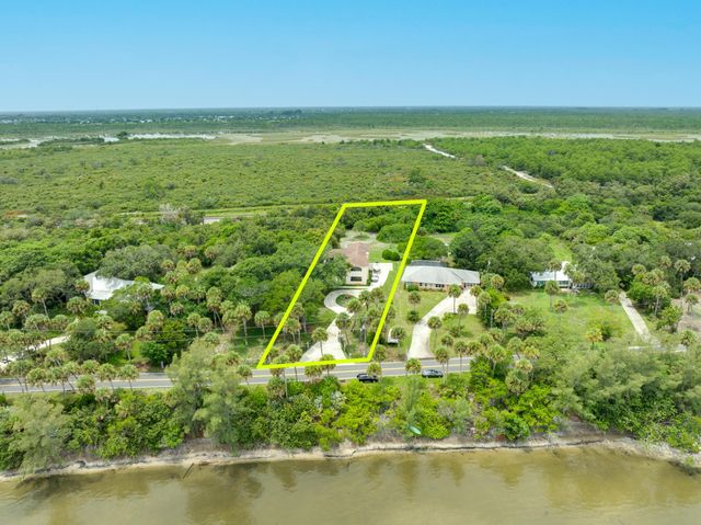 8945 S Indian River Drive, Fort Pierce, FL 34982