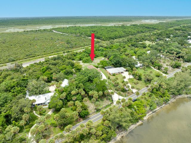 8945 S Indian River Drive, Fort Pierce, FL 34982