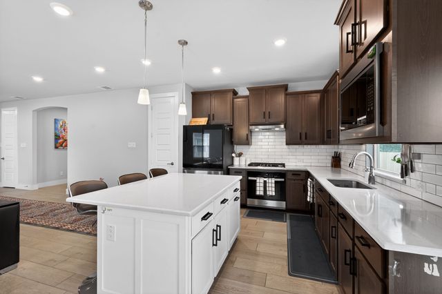 411 W Harwood Road, Euless, TX 76039
