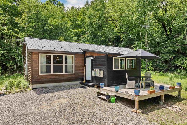 30 Knox Mountain Road, Ossipee, NH 03814