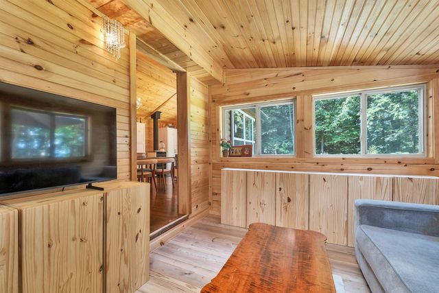 30 Knox Mountain Road, Ossipee, NH 03814