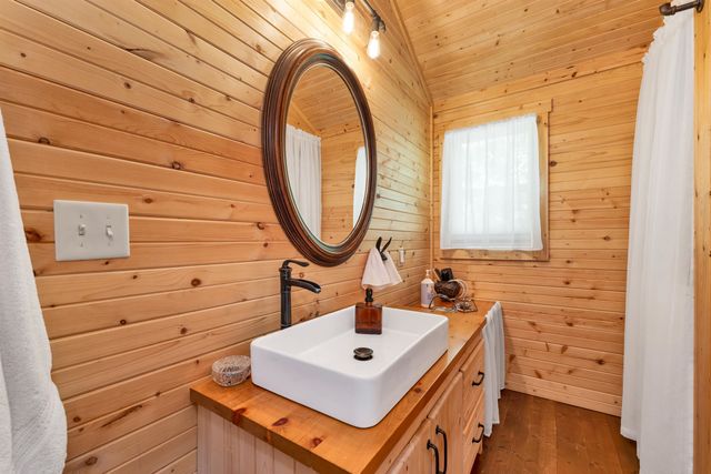 30 Knox Mountain Road, Ossipee, NH 03814