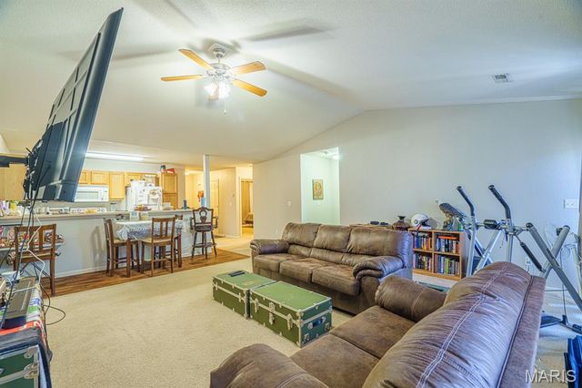 21021 Harbor Ln A & B, St Robert, MO 65584