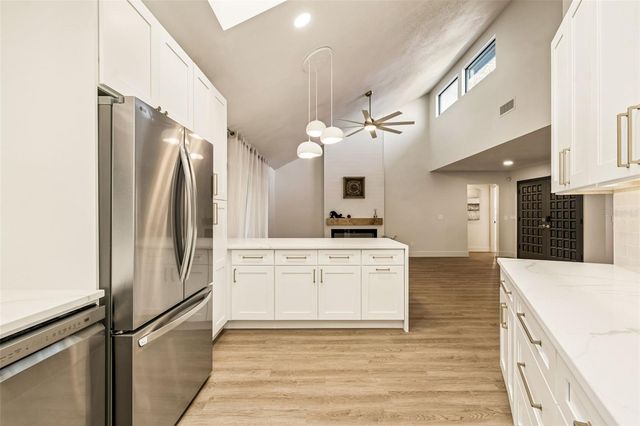 1228 RAINBROOK CIRCLE, Valrico, FL 33596