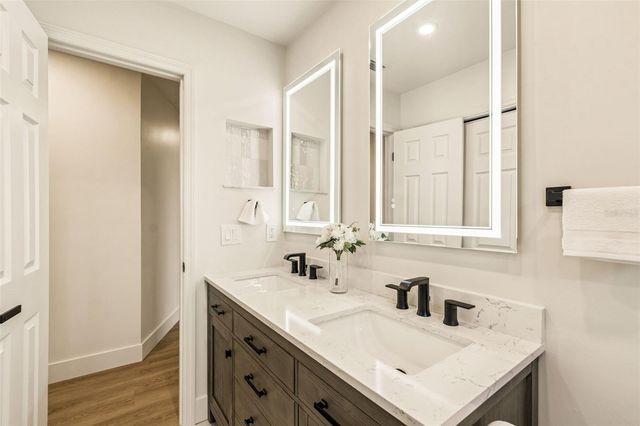 1228 RAINBROOK CIRCLE, Valrico, FL 33596