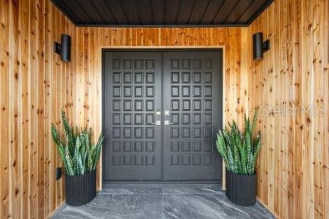 1228 RAINBROOK CIRCLE, Valrico, FL 33596