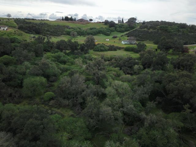 7622 Sagebrush Ln, Wallace, CA 95254