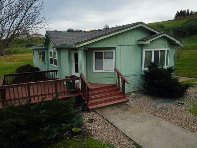 7622 Sagebrush Ln, Wallace, CA 95254