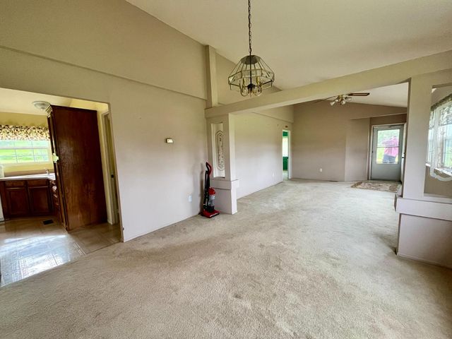 7622 Sagebrush Ln, Wallace, CA 95254