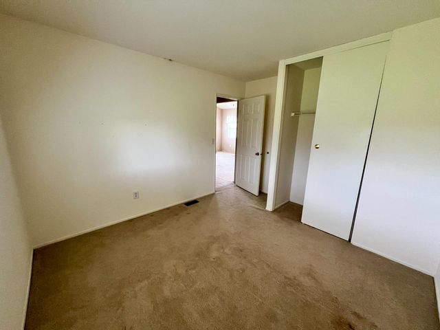 7622 Sagebrush Ln, Wallace, CA 95254