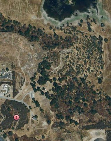 7622 Sagebrush Ln, Wallace, CA 95254