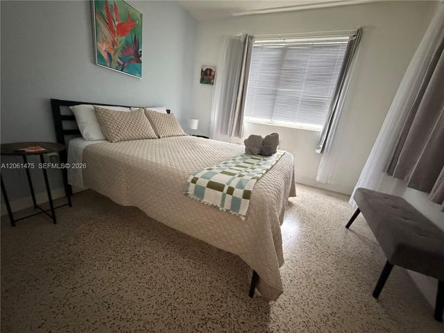 461 SW 6th St 5, Miami, FL 33130