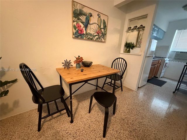 461 SW 6th St 5, Miami, FL 33130