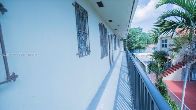 461 SW 6th St 5, Miami, FL 33130