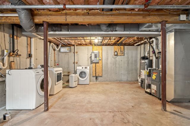 26 Boxberry Ln 26, Rockland, MA 02370