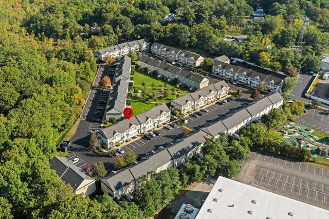 26 Boxberry Ln 26, Rockland, MA 02370