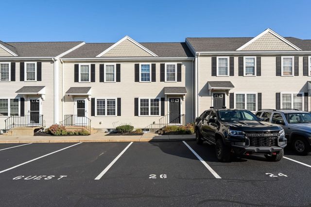 26 Boxberry Ln 26, Rockland, MA 02370