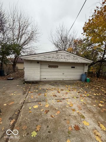 555 Woodrow Avenue, Indianapolis, IN 46241