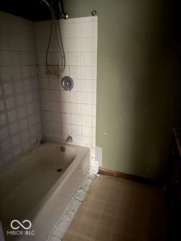 555 Woodrow Avenue, Indianapolis, IN 46241