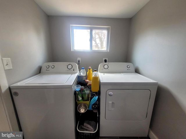 574 BATH ST, Bristol, PA 19007